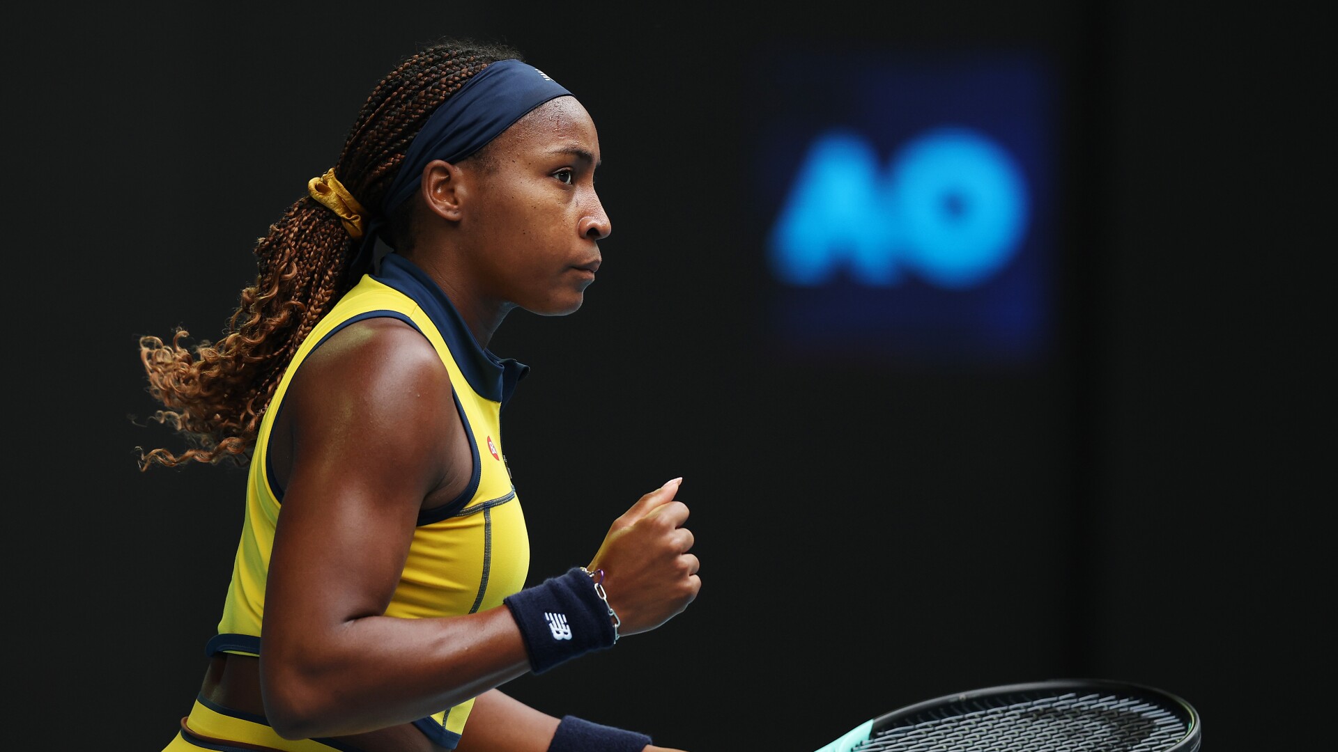 Coco Gauff into Australian Open quarters; Novak Djokovic ties Roger Federer