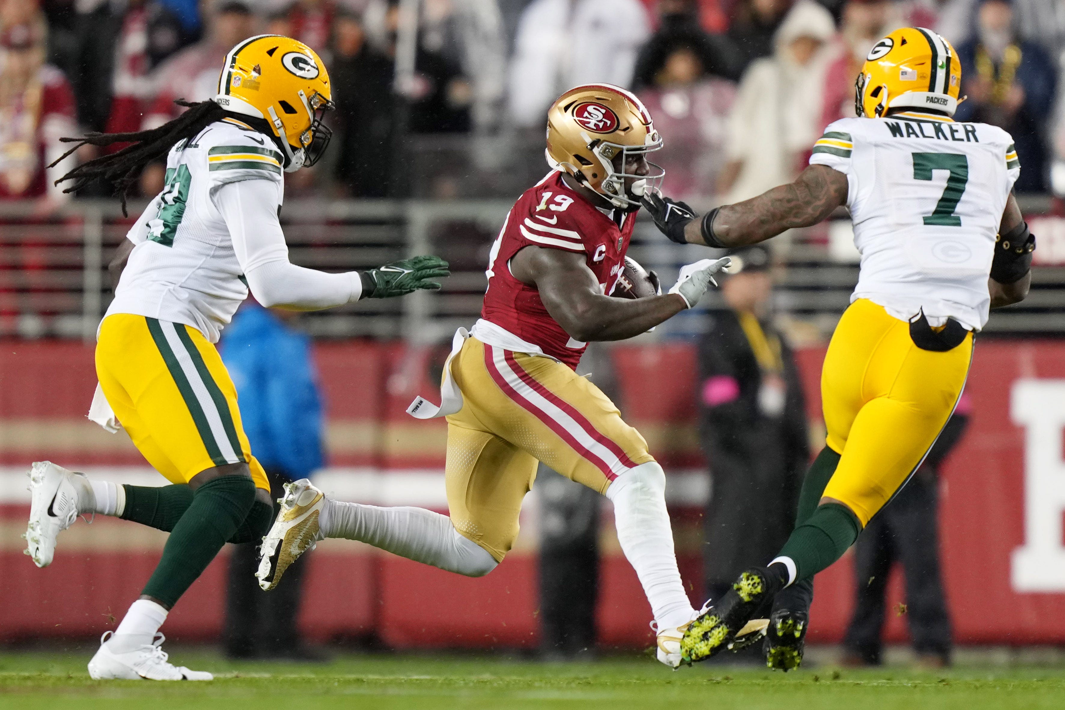 draftkings refunded all wagers on deebo samuel after he left packers-49ers with an apparent injury in the first half