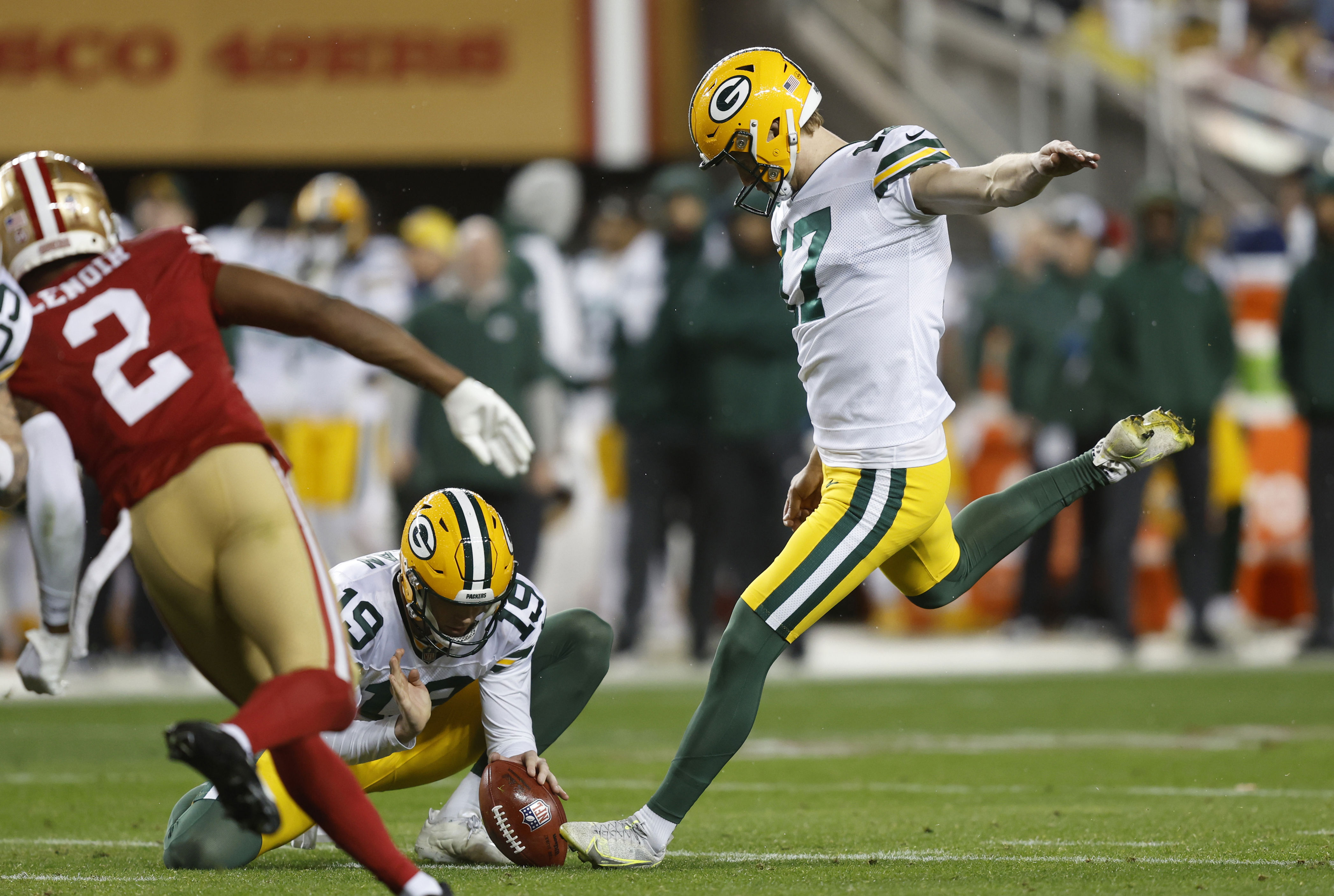 packers' matt lafleur reportedly has mixed confidence in kicker anders carlson