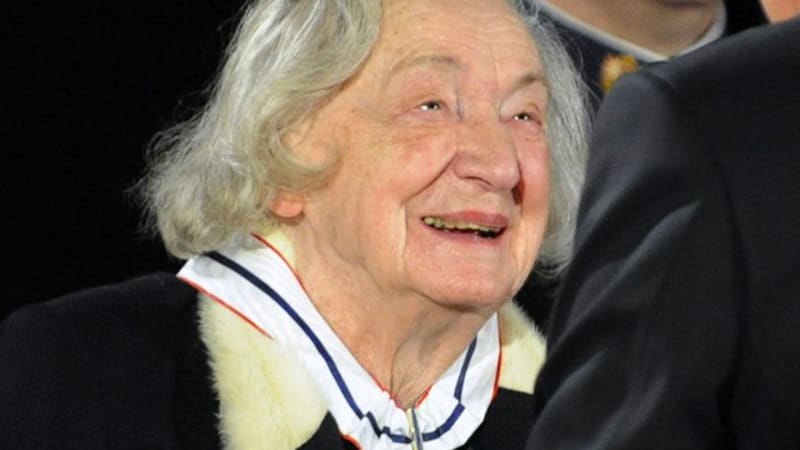 zachránila desítky českých dětí, které nacisté poslali pryč. příběh josefiny napravilové by měl znát každý