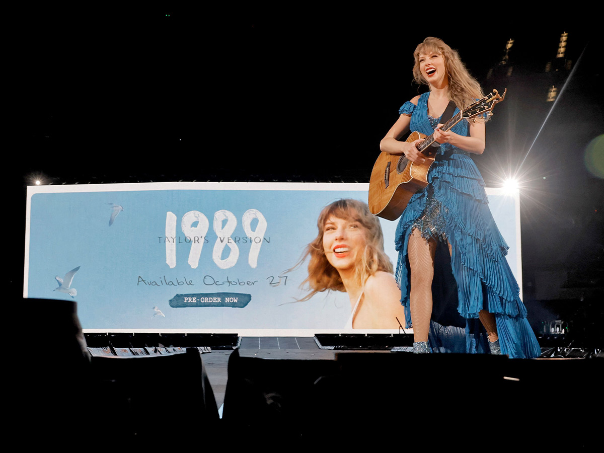 <p>Taylor donned all blue for the announcement of <em>1989 (Taylor's Version)</em> at the last night of her Los Angeles Eras Tour show.</p>