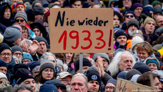 Protestos contra extrema direita reúnem 250 mil na Alemanha