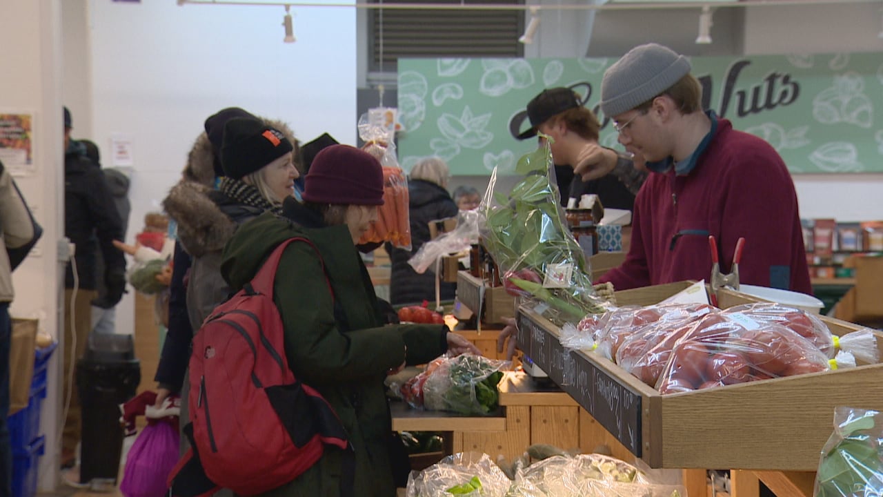 edmonton downtown farmers' market forced to move amid high utility costs, low foot traffic