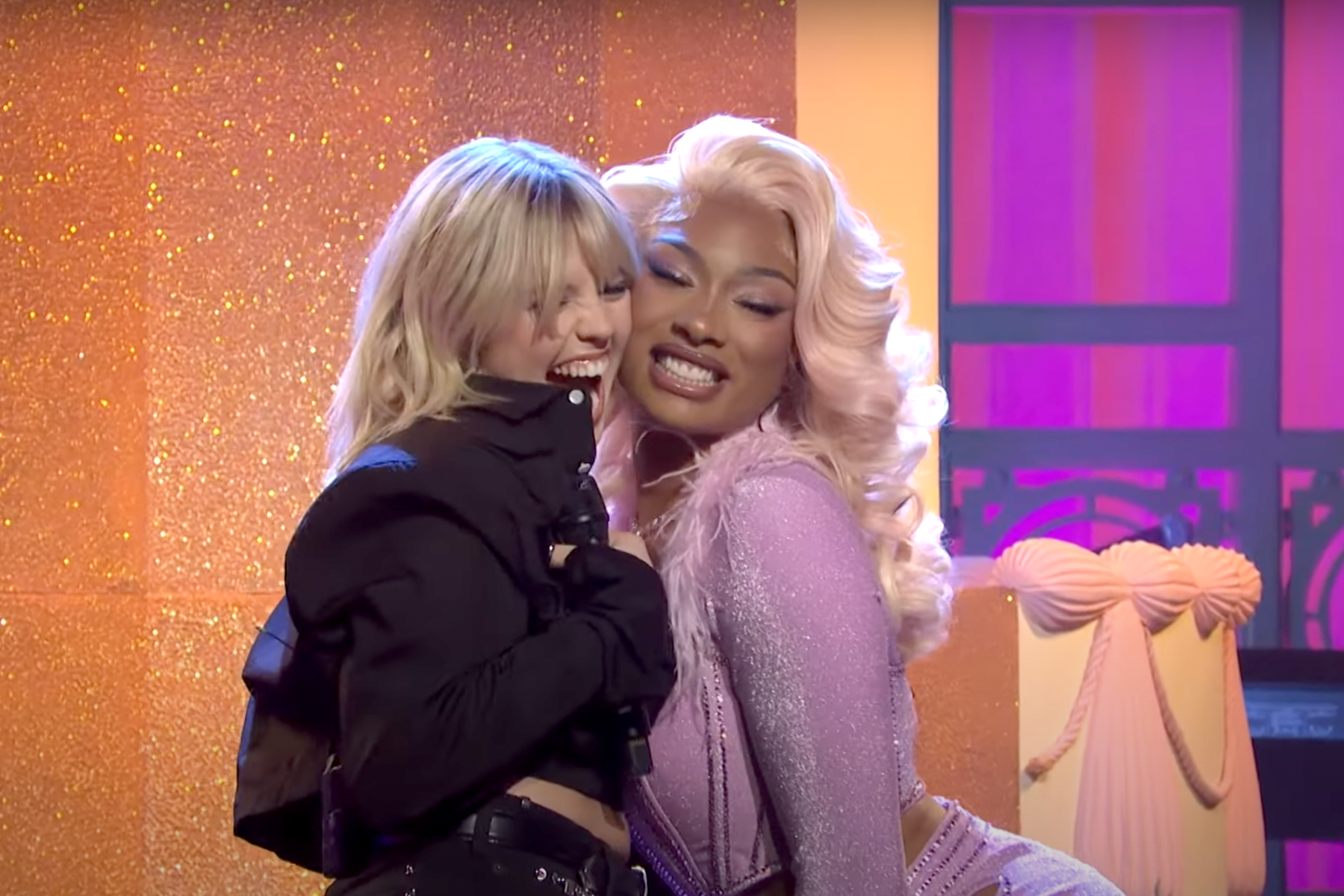 ‘snl': reneé rapp and megan thee stallion perform ‘mean girls' song