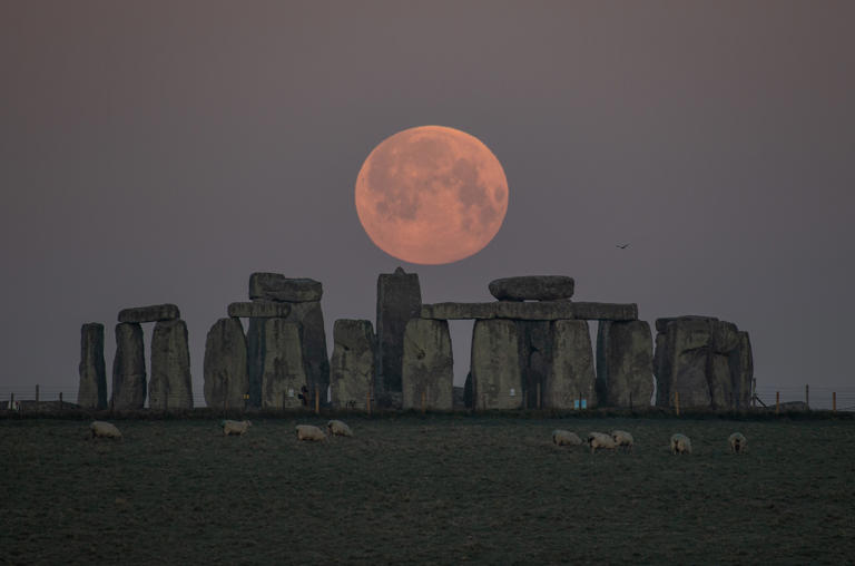 When is the next full moon of February? When to see the snow moon