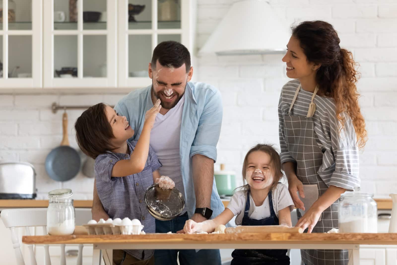<p><span>One of the most important things to improve a work-life balance is allowing employees to spend precious time with their families. Working from home removes travel time, meaning employees can wave their kids off to school and spend meals together as a family.</span></p>