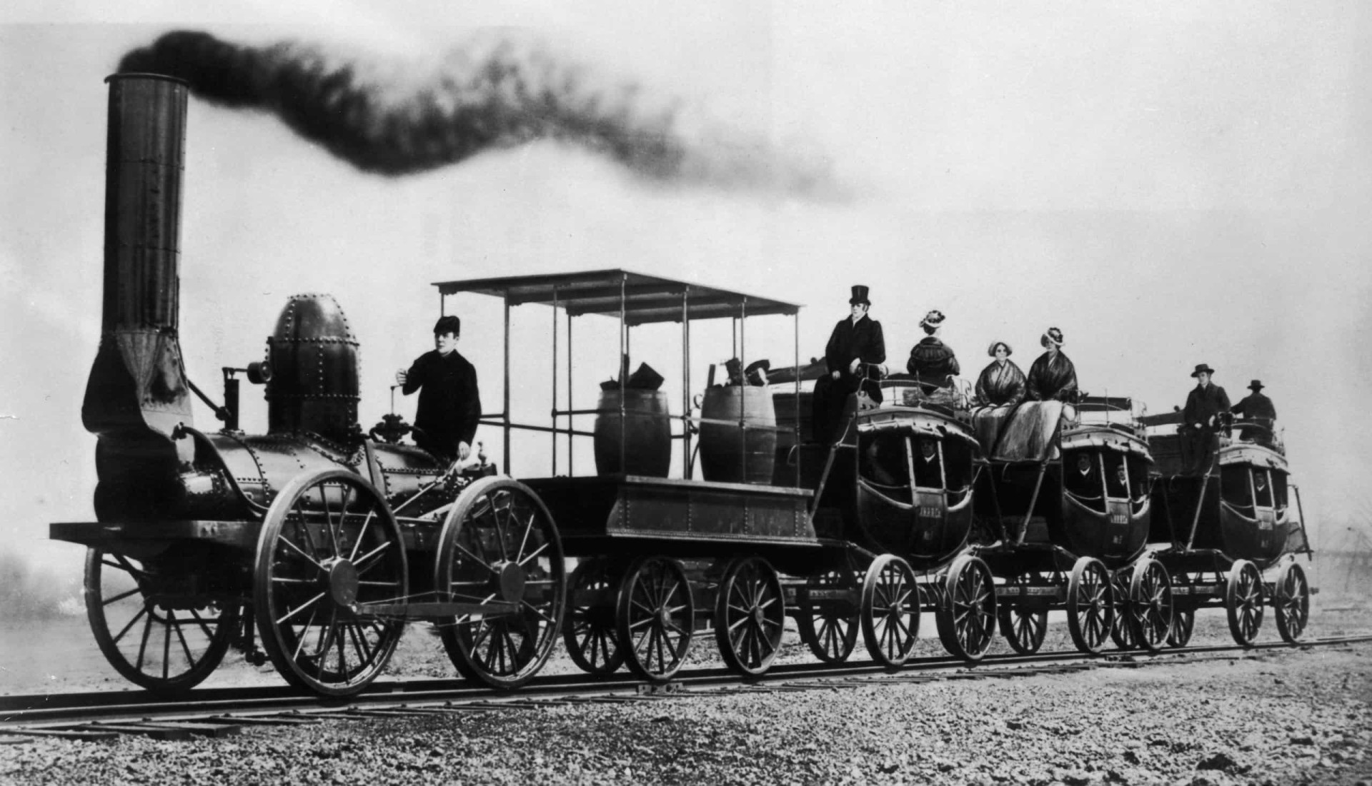 First railway. Паровоз 19 века. Паровоз 19 века в Лондоне. Первый паровоз в Англии. Паровозы Англии 19 века.