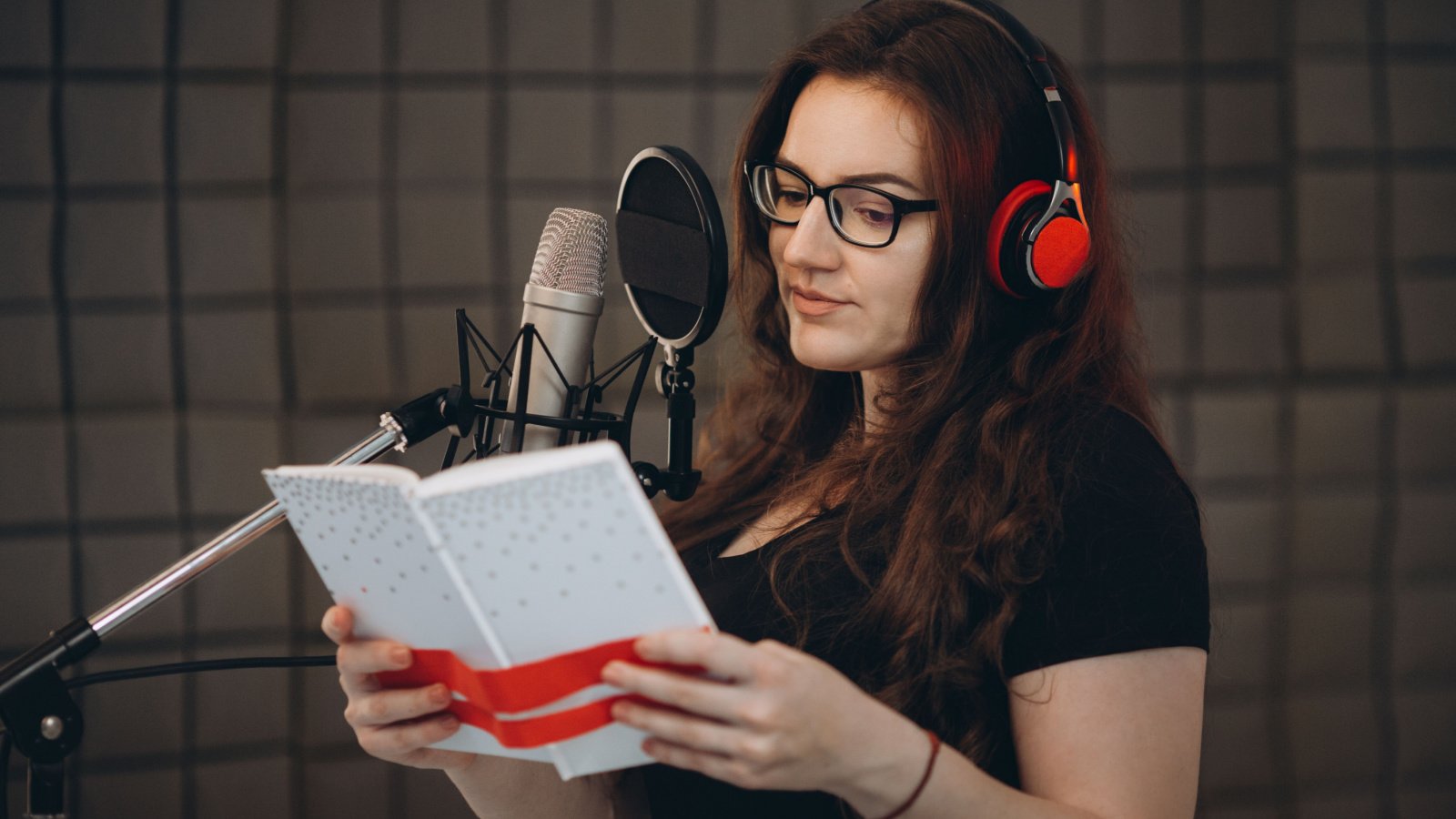<p><a href="https://voice123.com" rel="noreferrer noopener">Voice123</a> is one of the largest marketplaces for professional voice actors. Independent authors, as well as some of the most recognizable companies in the world, have used Voice123 to find voice talent, such as The New York Times, Coca-Cola, and Airbnb. You can find projects in narration, commercial voice-overs, cartoons, video games, and more.</p><p>Voice 123 offers several tiered membership options for vocal talent. Along with a free standard membership, they offer several paid membership options that range in price from $49 a year up to $4,950 annually. The main differences between the memberships are the number of audition invitations, the number of times you appear in search results, how competitive your jobs are, and the level of customer support you receive.</p>