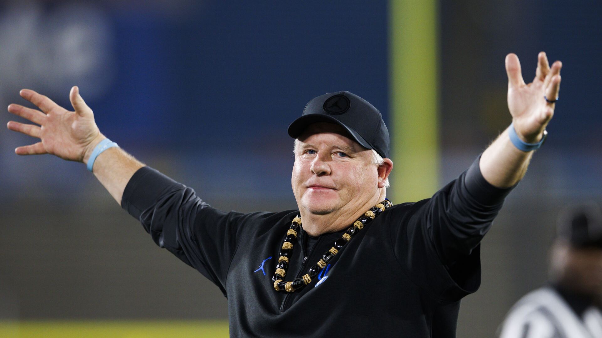 report: chip kelly drawing interest from multiple teams looking for an oc