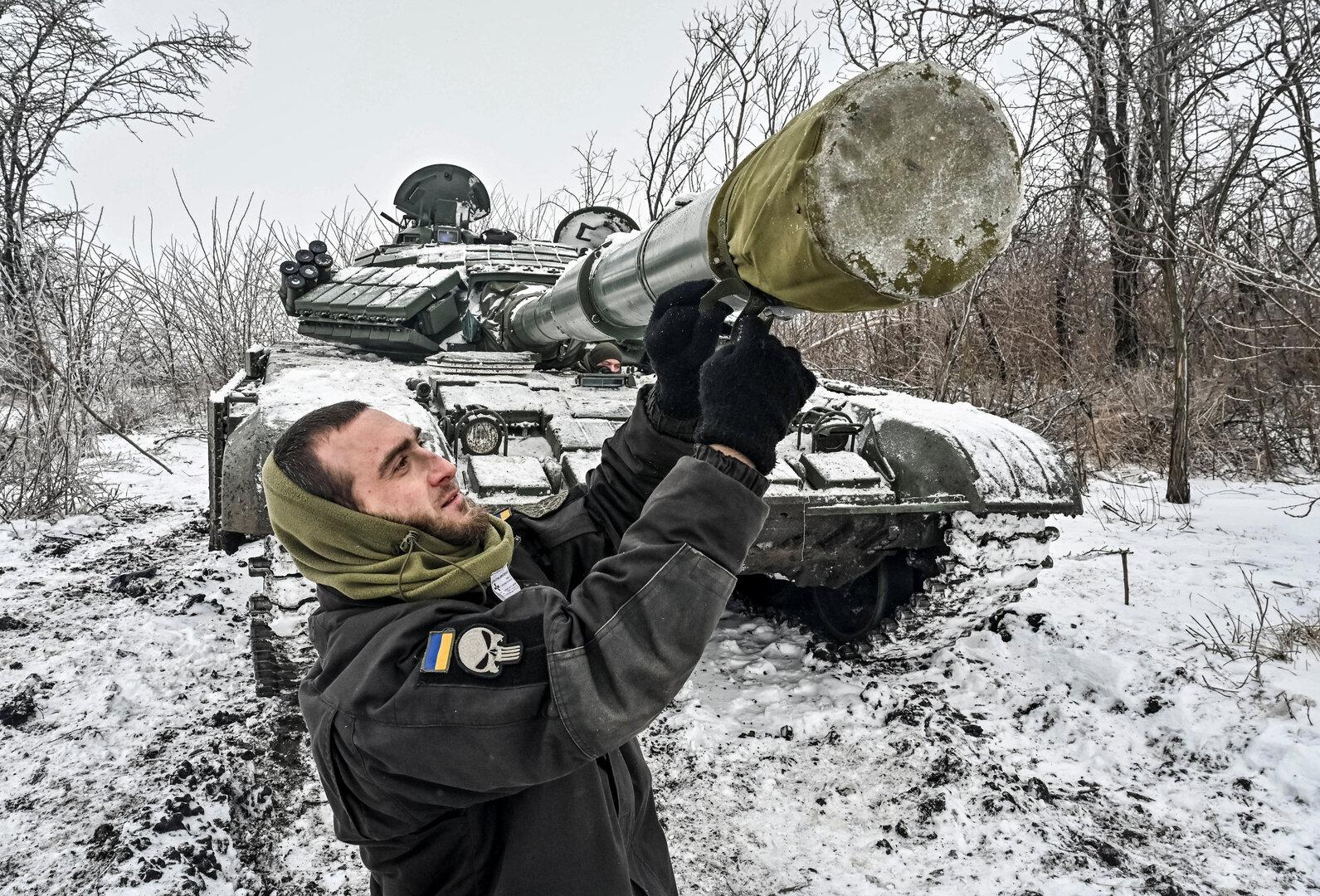 streit in der eu: wer zahlt für waffen für die ukraine?