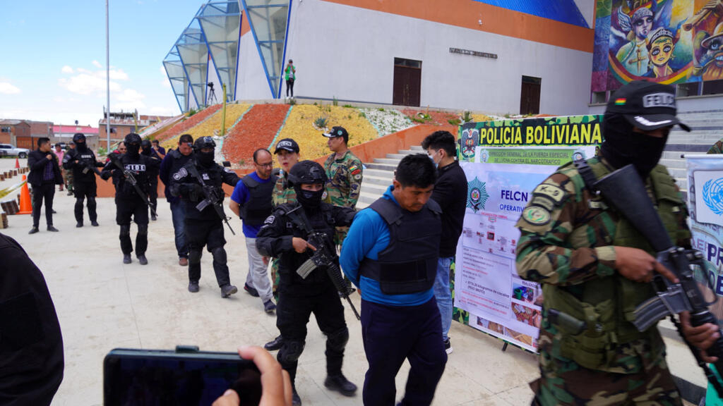 pays andins: la situation en équateur inquiète les pays voisins qui se réunissent à lima