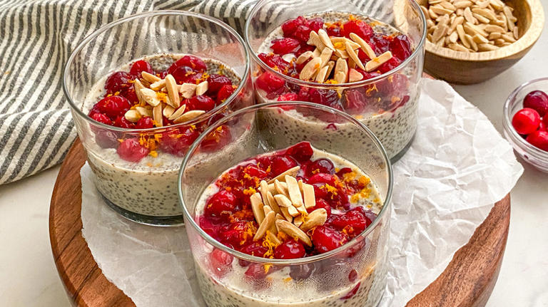 14 Tasty Recipes Featuring Chia Seeds