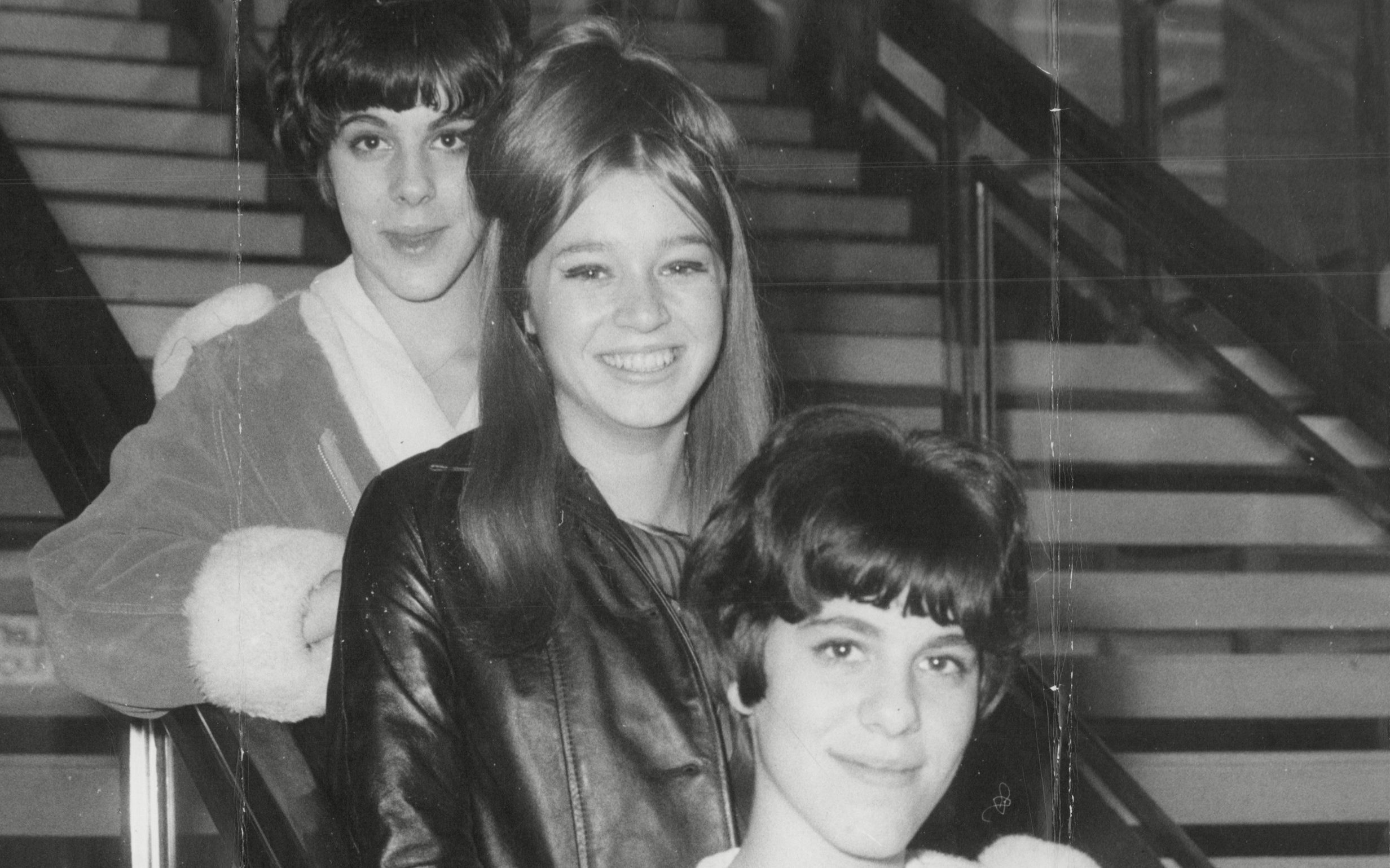 Mary Weiss, lead singer of the Shangri-Las who had a UK smash hit with ...