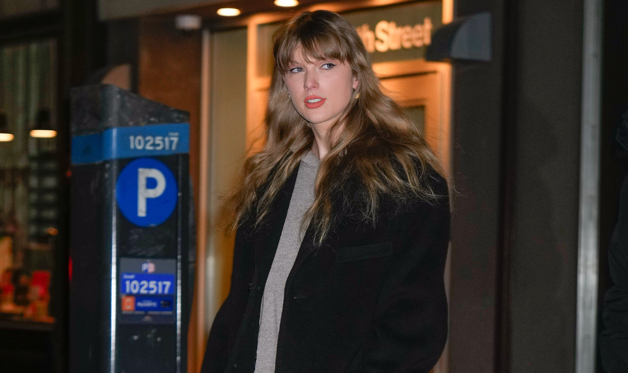 Taylor Swift’s Alleged Stalker Arrested Again After Behaving ...