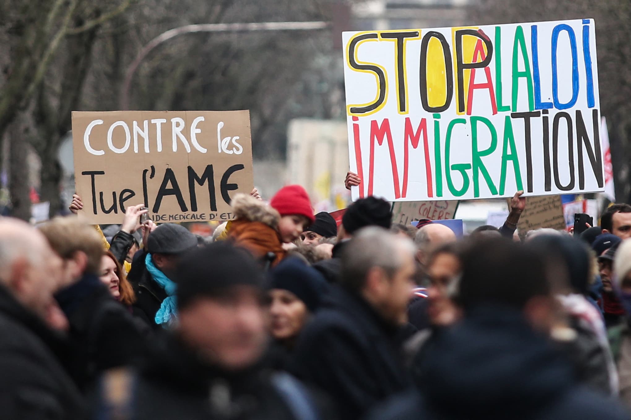 Manifestations Contre La Loi Immigration: 150.000 Participants En ...