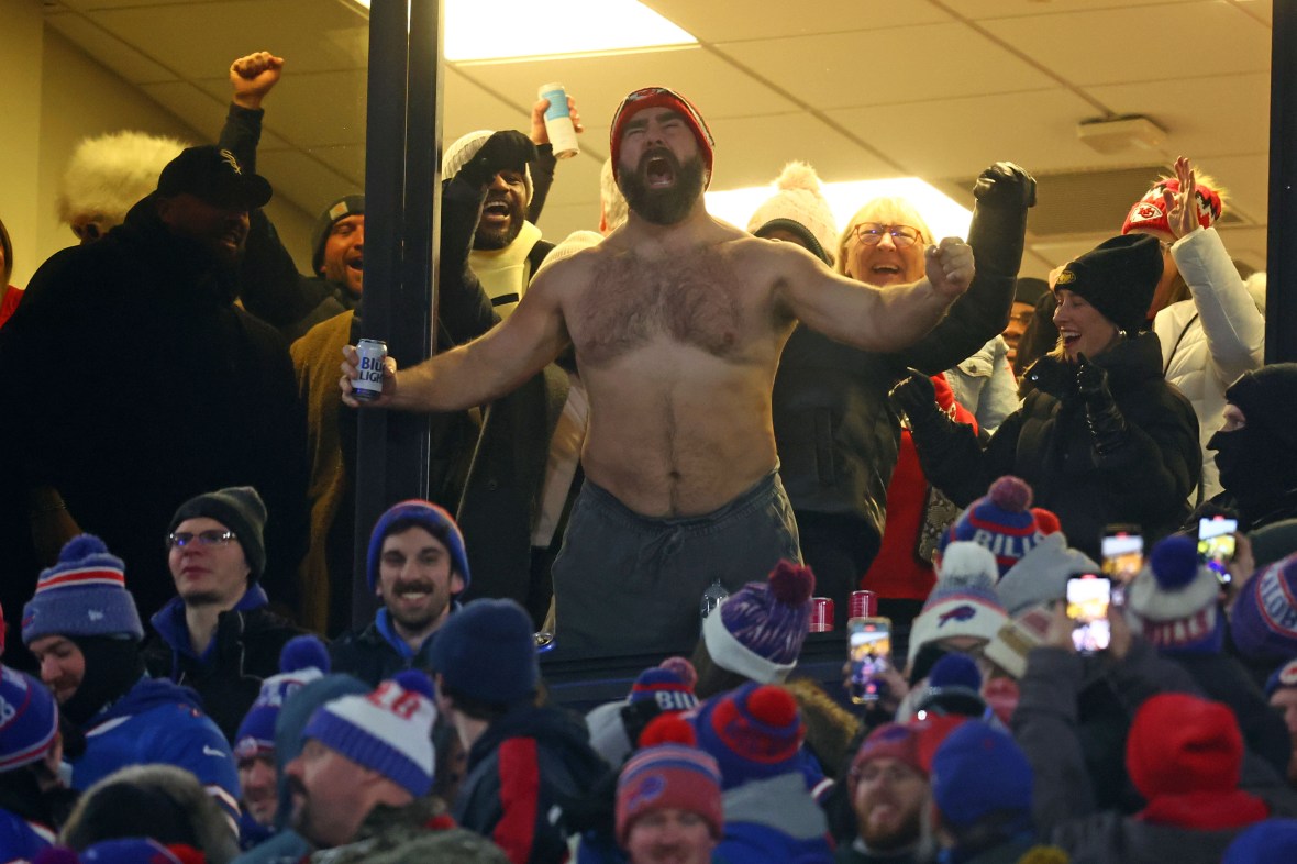 Brotherly Love: Jason Kelce Strips Down In Wild Celebration Of Travis ...