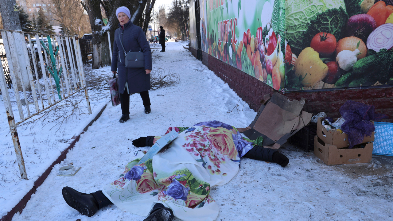 russia alleges ukrainian shelling killed at least 25 in donetsk