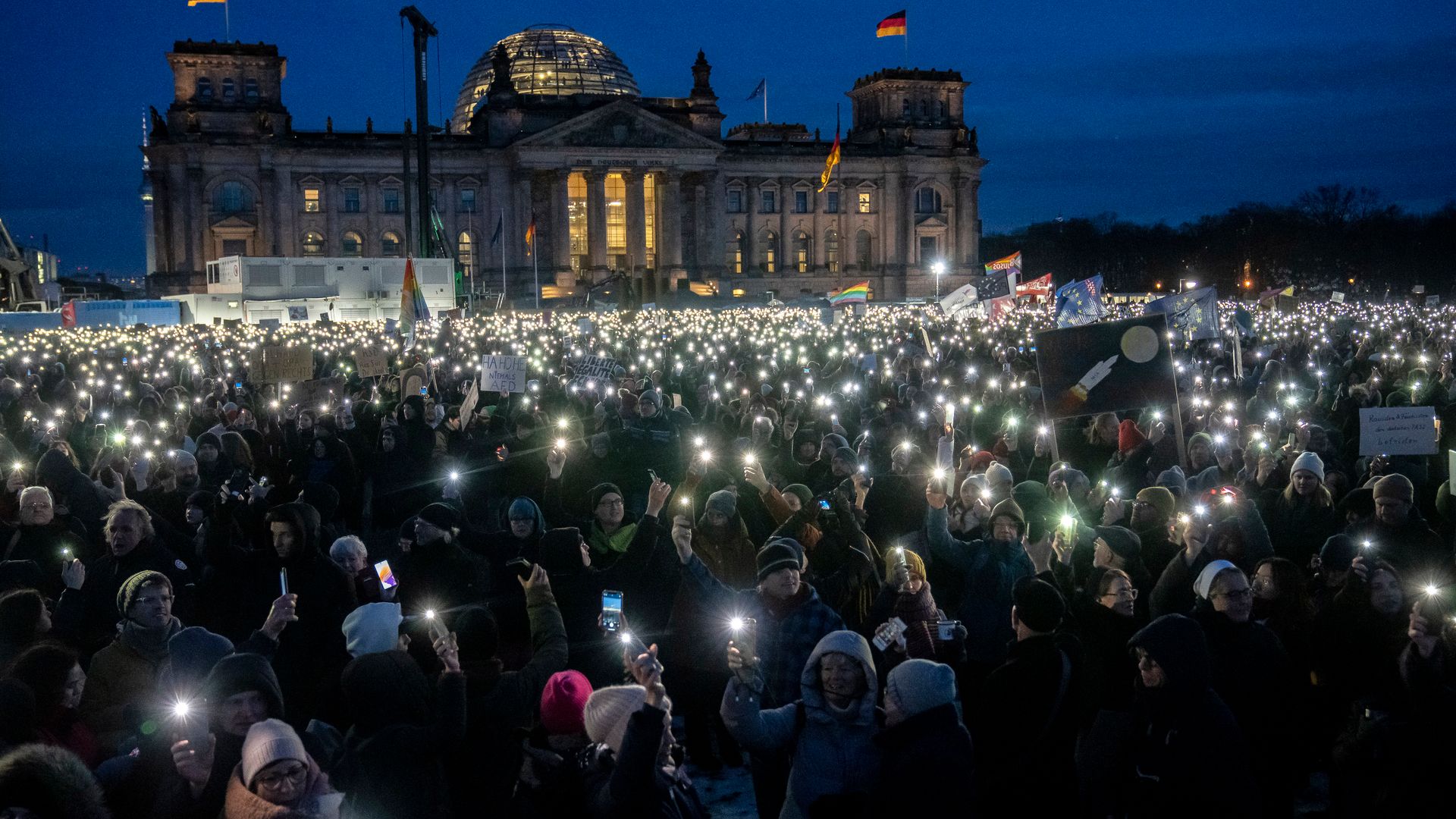 demonstrationen gegen rechts: hunderttausende gehen in ganz deutschland auf die straße