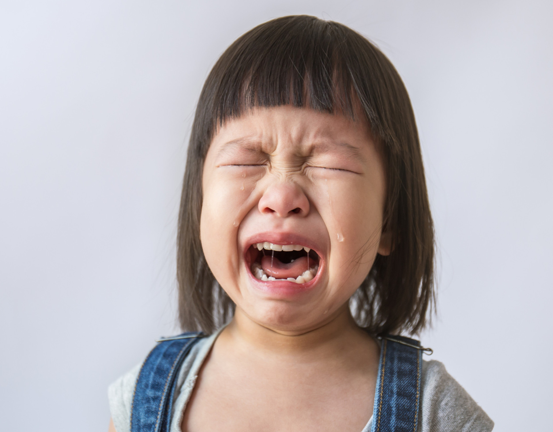 Why children cry and how to calm them down