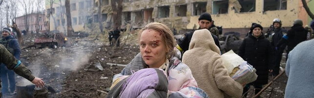 ucraina, la donna simbolo dell'ospedale pediatrico bombardato a mariupol sostiene la candidatura di putin alle presidenziali