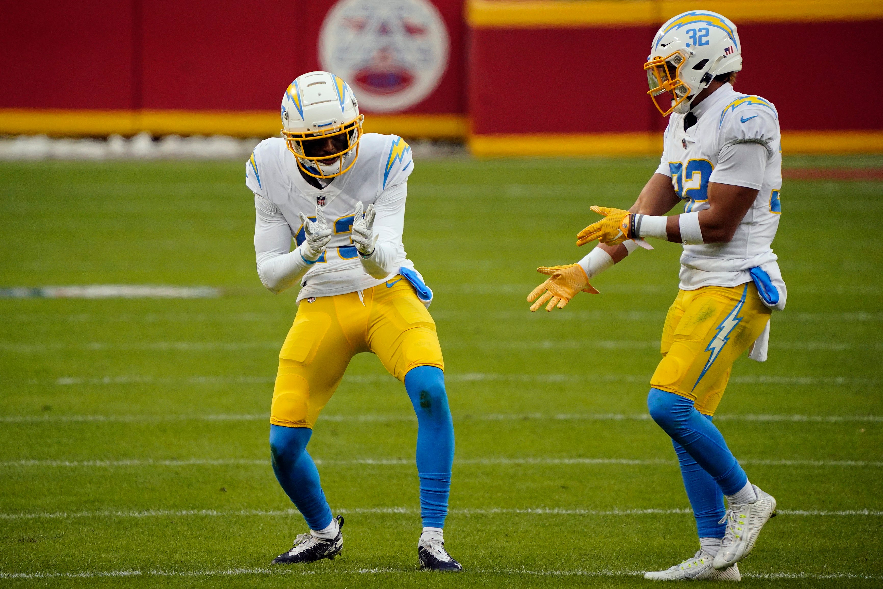 5 pending free agents the Chargers should not resign