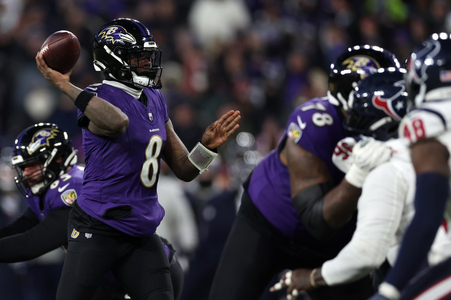 Lamar Jackson And Ravens Pull Away In The Second Half To Beat Texans 34 ...