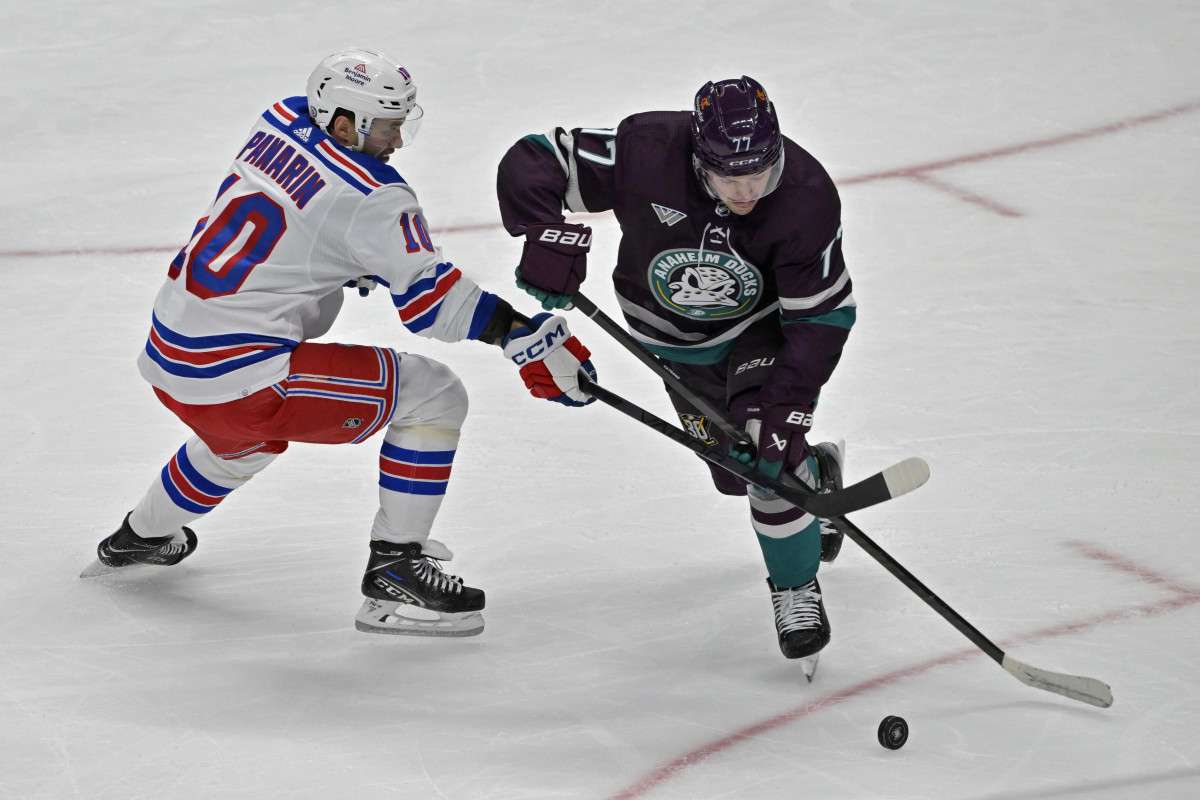 Rangers Score Five Unanswered Goals To Defeat Ducks, 5-2; End Losing Streak