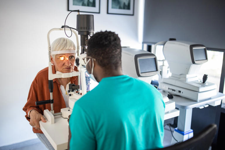 Does Medicare Cover Cataract Surgery and How Much Does It Cost?