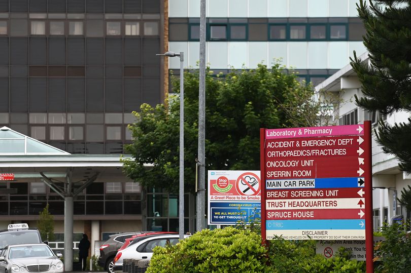 ni hospitals under 'extreme' pressure with hundreds waiting at a&e after storm isha