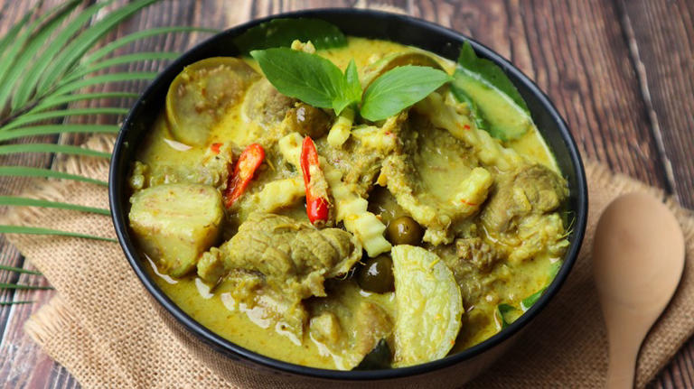 12 Types Of Curry Pastes And How To Use Them