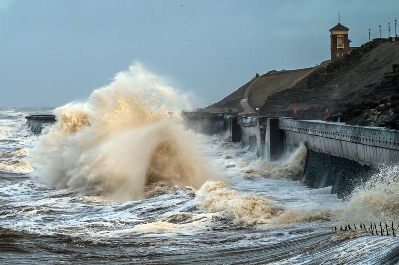 storm jocelyn: lincolnshire to be hit with more winds as fresh weather warning issued