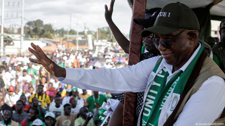 Liberian President Suffers Heat Exhaustion At Inauguration