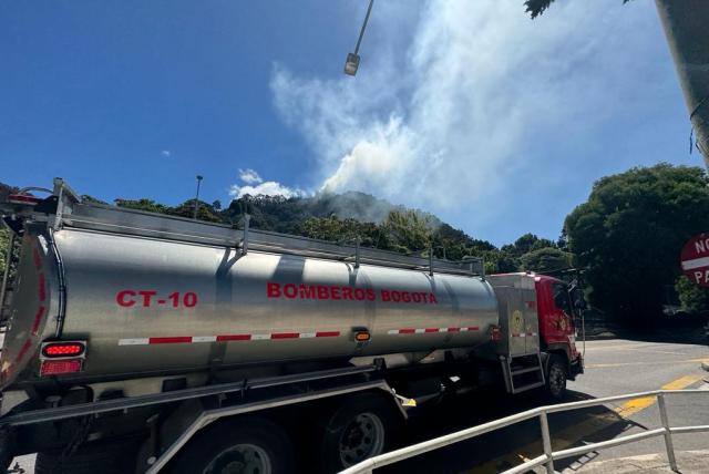 incendio en cerros de bogotá: humo cubre la circunvalar, esto se sabe de la emergencia