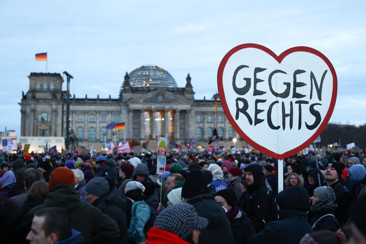 Was Frühere Massenproteste Gegen Rechts Bewirkt Haben