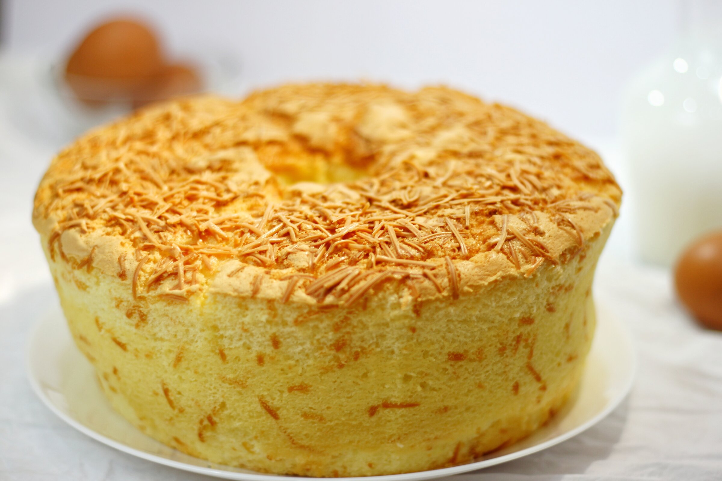 bolo pão de queijo de liquidificador é fácil de fazer; confira o passo a passo!
