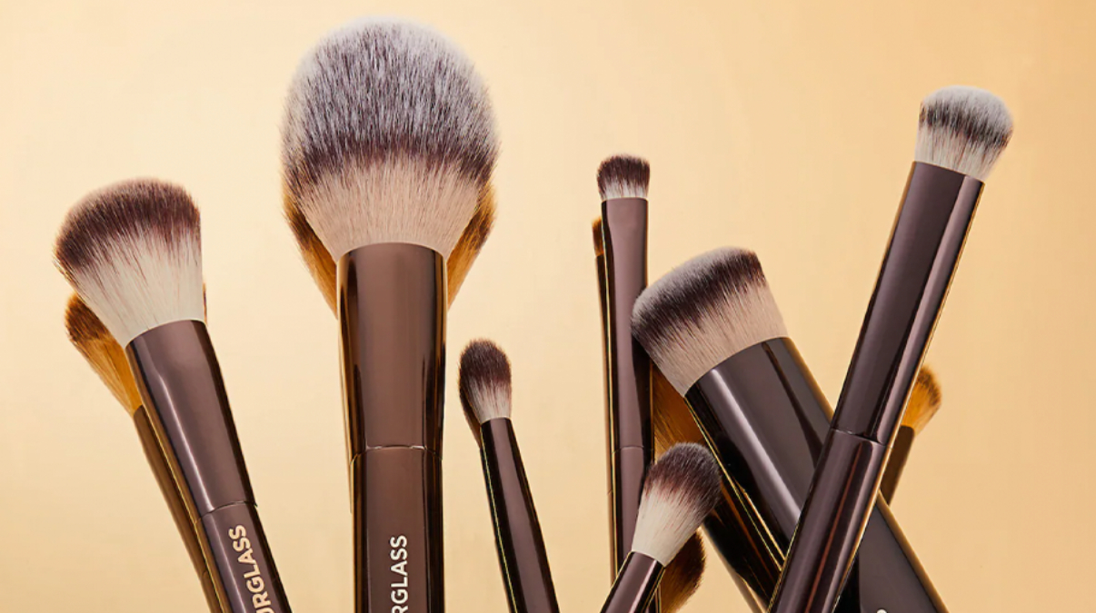 The 18 Best Makeup Brush Sets For Every Level Of Mastery