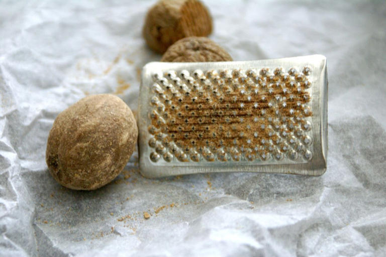 Unlock better sleep with a dash of nutmeg in your bedtime milk