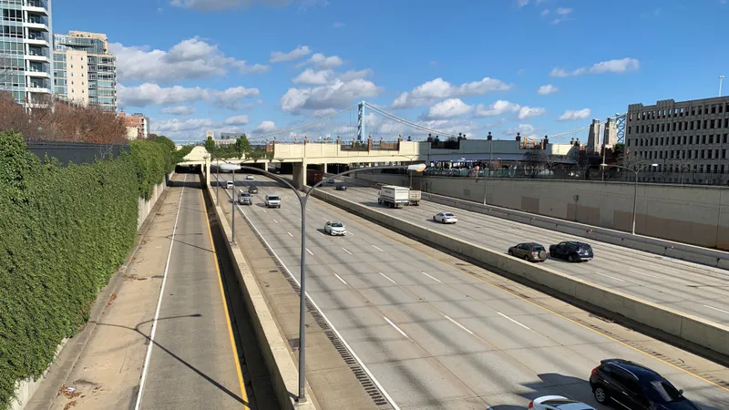 drivers alert: penndot is closing northbound i-95 at penn's landing for an entire weekend