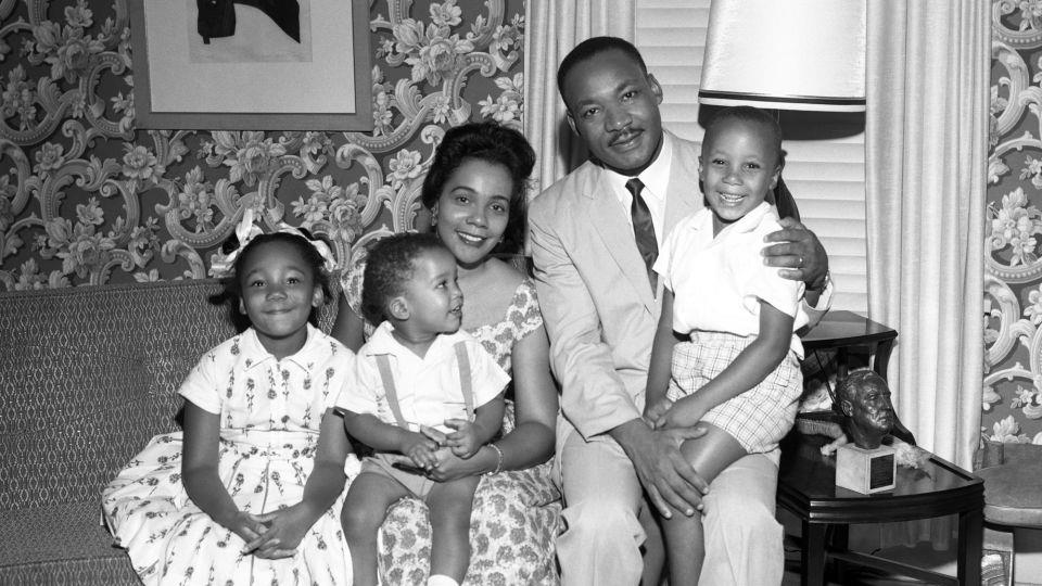 martin luther king jr.’s youngest son dexter has died at age 62