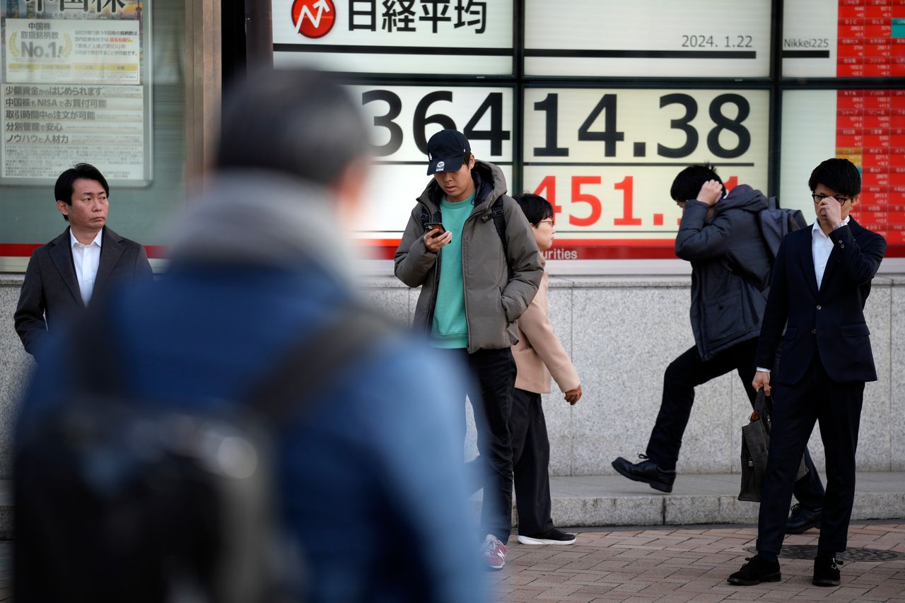 中国を見切る投資家、日本株に殺到