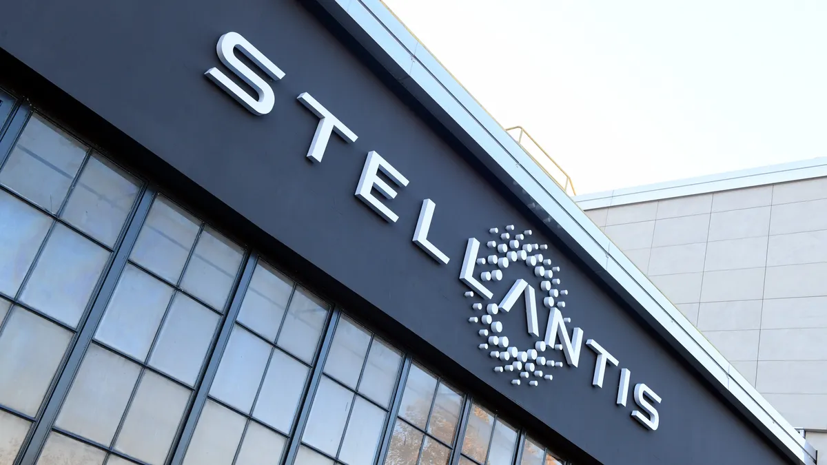 stellantis avvia la prima tranche di buyback per 1 miliardo. si chiude entro il 5 giugno