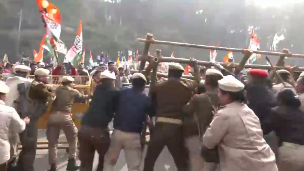 congress workers clash with guwahati cops after rahul gandhi's yatra denied entry