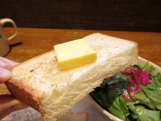 「プロント」500円モーニングを実食！卵、マヨ、チーズの“こってり三重奏”メニューに脱帽