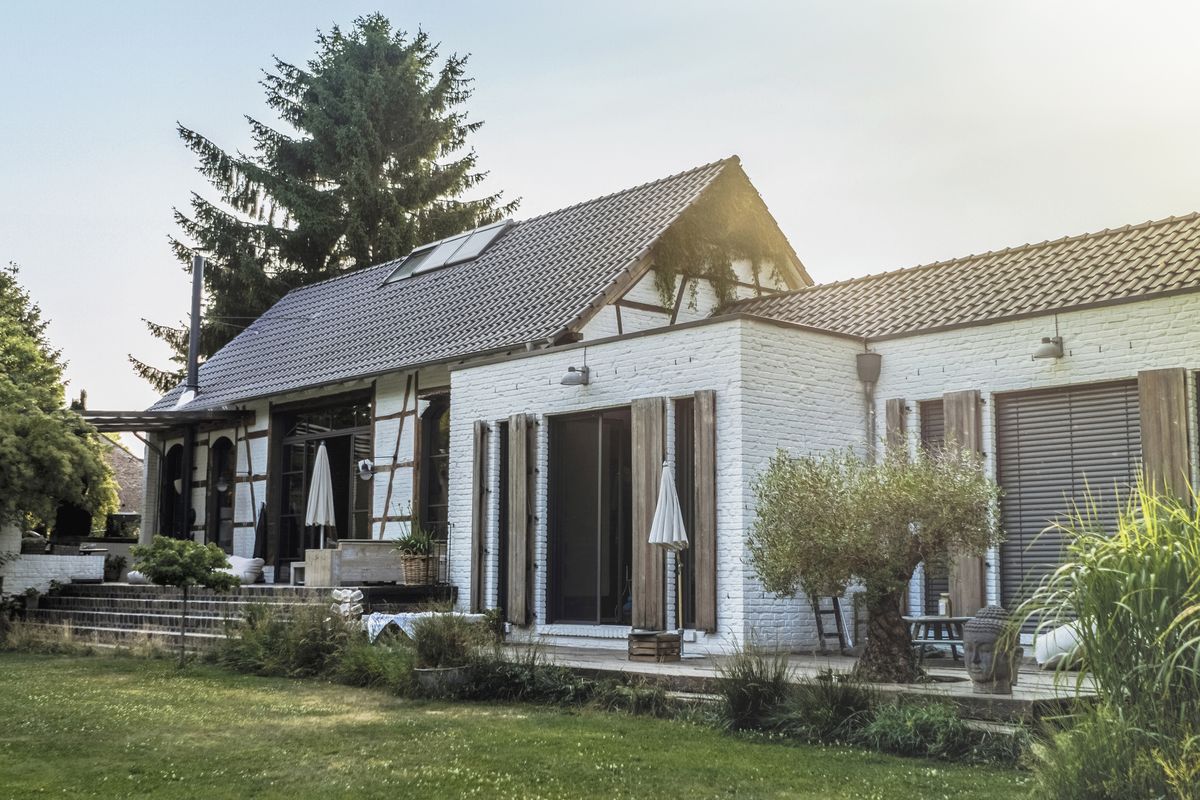 ok, fermi tutti: questa casa in germania è in vendita a 12 mila euro