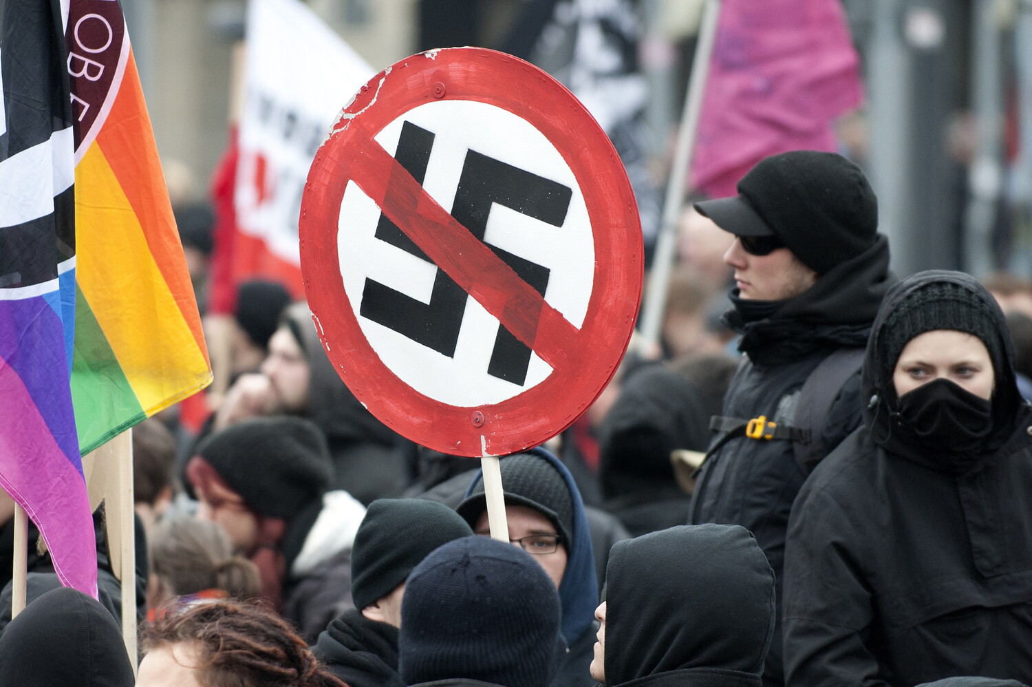 germania, consulta: niente fondi pubblici a neonazisti di heimat