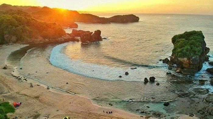 5 pantai di gunungkidul yang bisa jadi pilihan wisata saat libur lebaran,cocok buat melihat sunrise