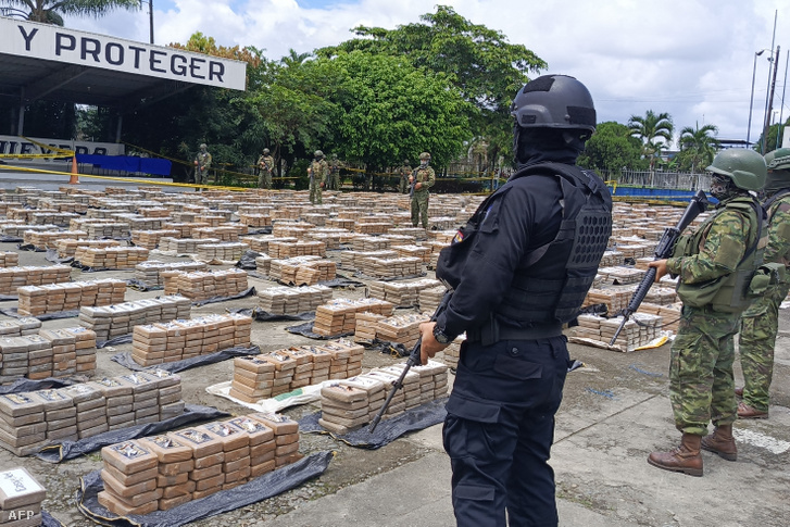 rekordmennyiségű kokaint foglalt le az ecuadori hadsereg