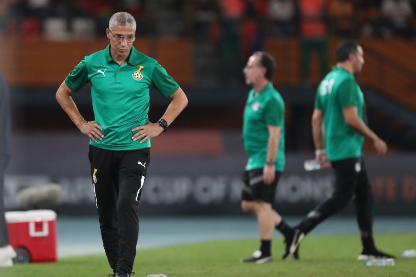 chris hughton confronted by journalists as ghana on verge of early afcon exit