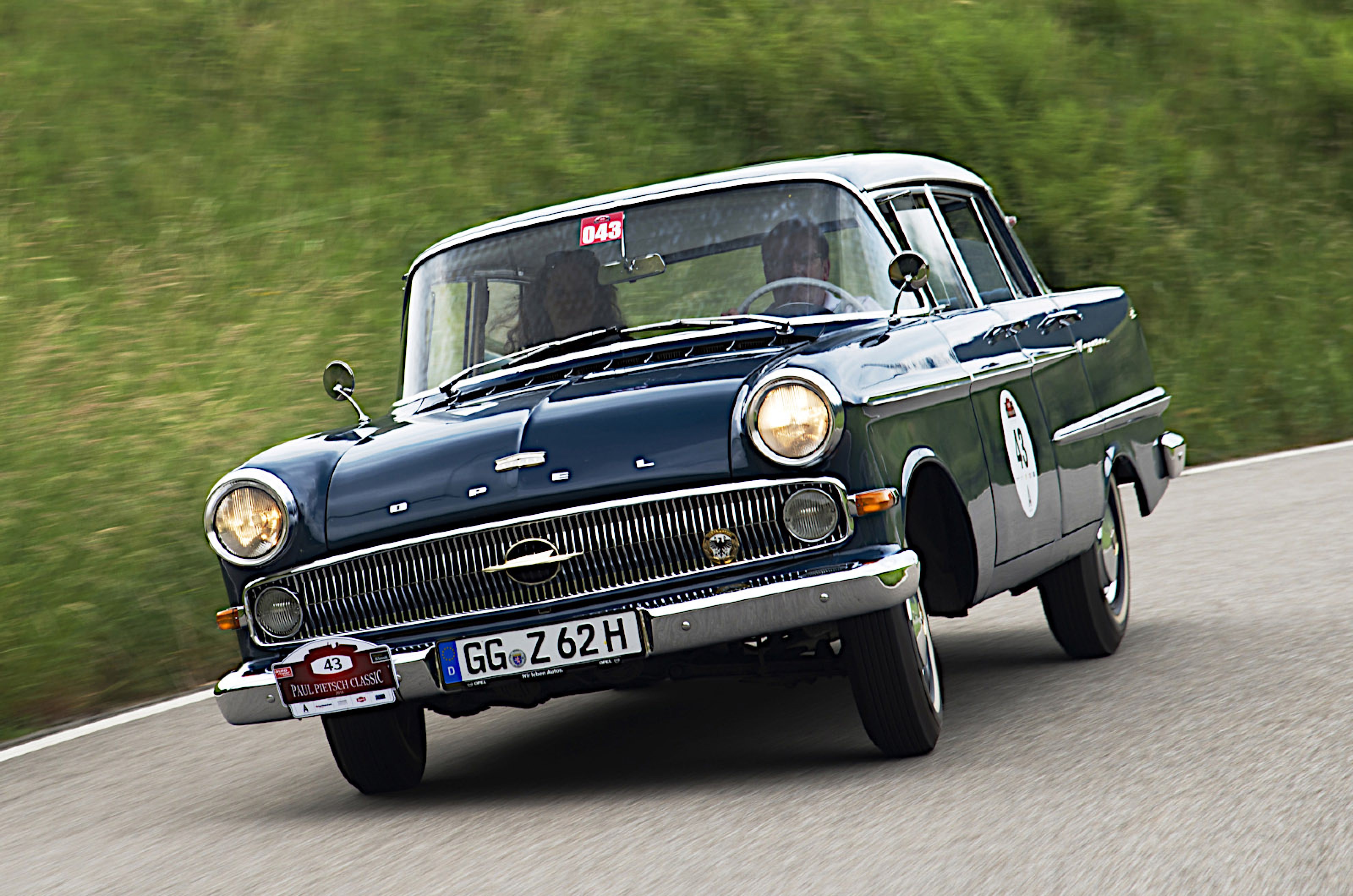 <p>There was clear American influence in the design of the ‘58 Kapitän, which replaced a previous model with the now old-fashioned ponton styling.</p>  <p>Features borrowed from the other side of the Atlantic included tailfins (fairly modest in this case) and a wraparound windshield.</p>  <p>Unfortunately, the car was not at all successful in its single year of production, and Opel was obliged to come up with something different for 1959.</p>  <p>Visually, the next Kapitän (pictured) was broadly similar to its immediate predecessor, though its grille and front bumper were now far straighter than before.</p>