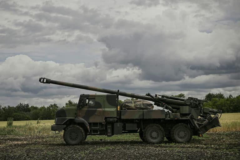 l'otan commande 220.000 obus d'artillerie d'une valeur de 1,2 milliard d'euros pour l'ukraine